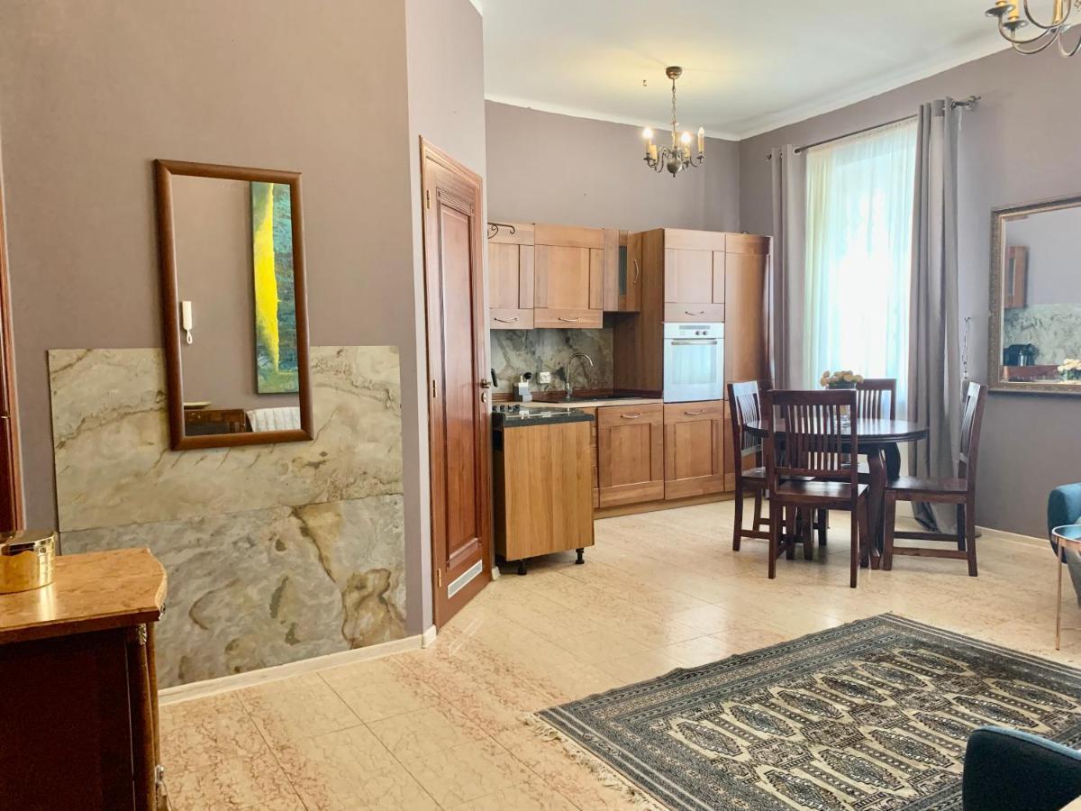 Beautiful And Charming Apartment In The Heart Of The Old Town Varsovie Extérieur photo